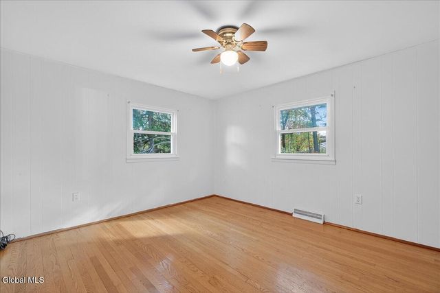 44 Damask Drive, Clifton Park, NY 12065