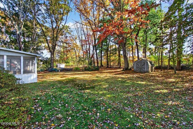 44 Damask Drive, Clifton Park, NY 12065