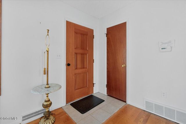 44 Damask Drive, Clifton Park, NY 12065