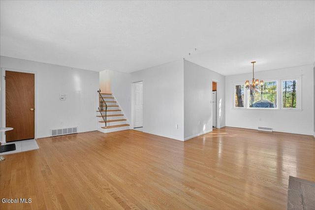 44 Damask Drive, Clifton Park, NY 12065