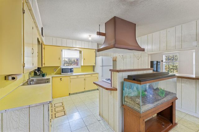 12844 Hearn RD, Corpus Christi, TX 78410