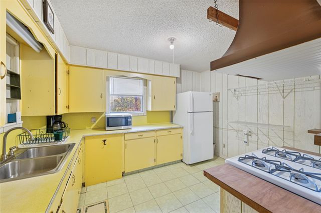 12844 Hearn RD, Corpus Christi, TX 78410