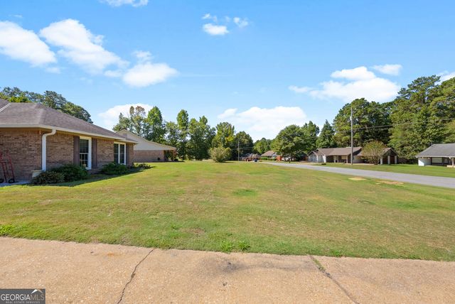 417 Lee Road 309, Phenix City, AL 36870