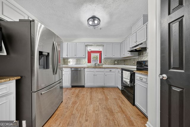 417 Lee Road 309, Phenix City, AL 36870