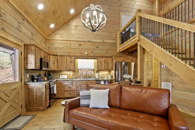 187 Cashes Valley Lane, Cherry Log, GA 30522
