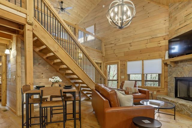 187 Cashes Valley Lane, Cherry Log, GA 30522