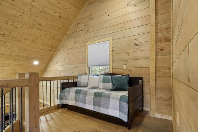 187 Cashes Valley Lane, Cherry Log, GA 30522