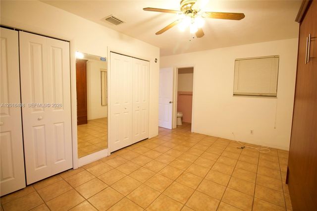 125 SW 3rd Ave, Hallandale Beach, FL 33009