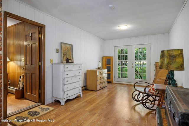 29 Maurizi Lane, Woodstock, NY 12498