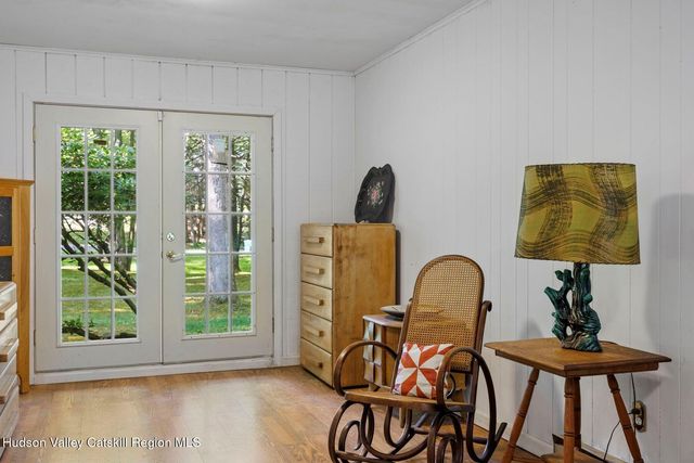 29 Maurizi Lane, Woodstock, NY 12498