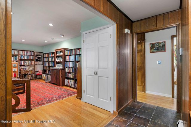 29 Maurizi Lane, Woodstock, NY 12498