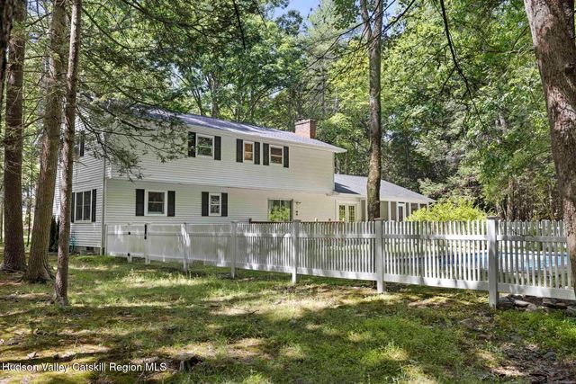 29 Maurizi Lane, Woodstock, NY 12498