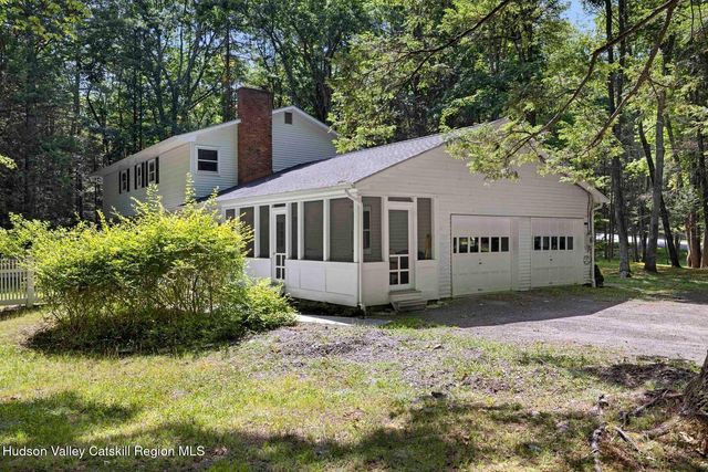 29 Maurizi Lane, Woodstock, NY 12498