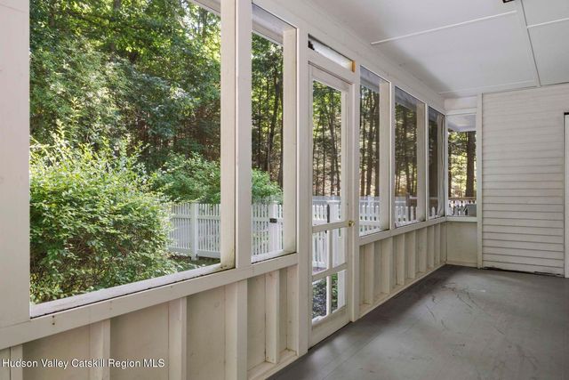 29 Maurizi Lane, Woodstock, NY 12498