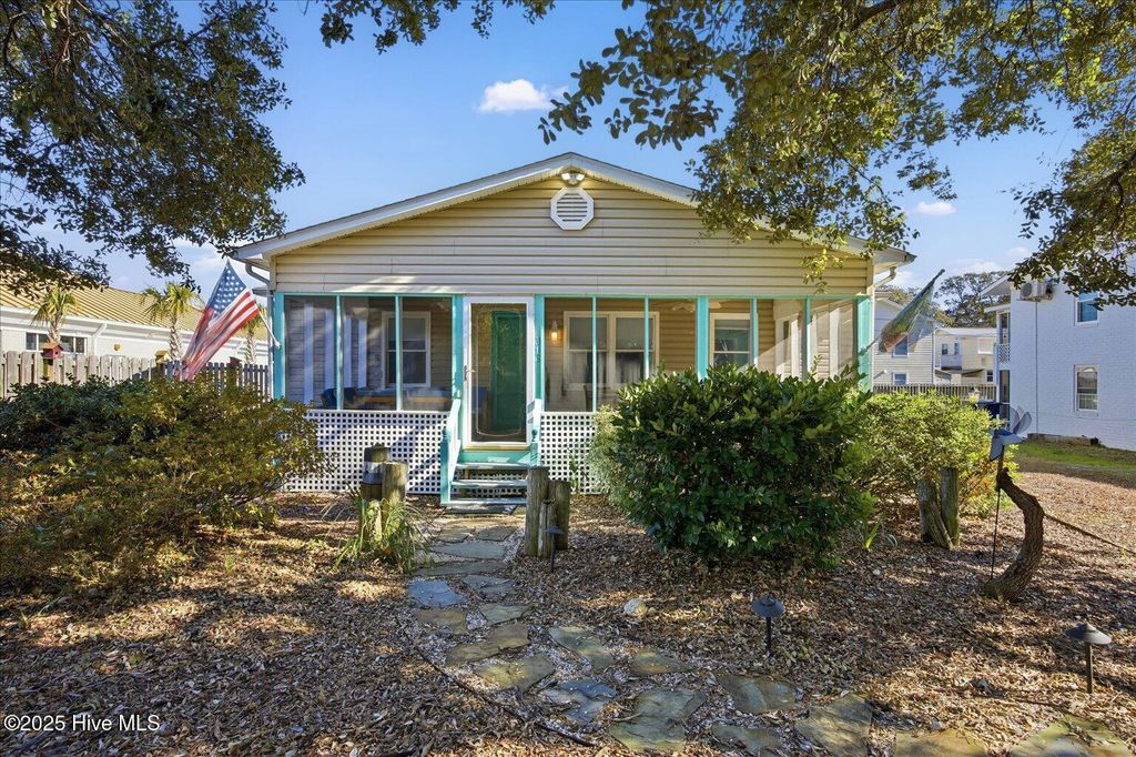 316 Crowell Street, Oak Island, NC 28465