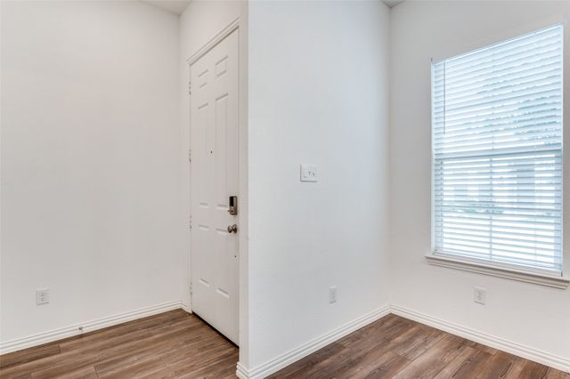 9912 Schramm Street, Irving, TX 75063