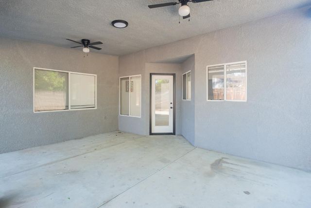 9962 N Woodrow Avenue, Fresno, CA 93720