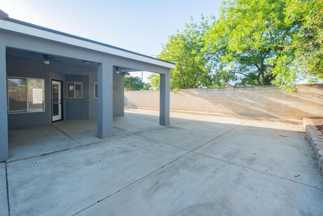 9962 N Woodrow Avenue, Fresno, CA 93720