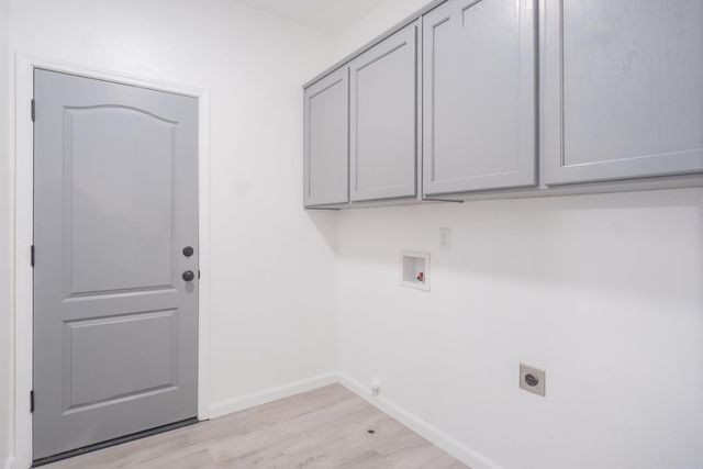 9962 N Woodrow Avenue, Fresno, CA 93720