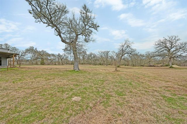 174 Hershal LN, Cedar Creek, TX 78612