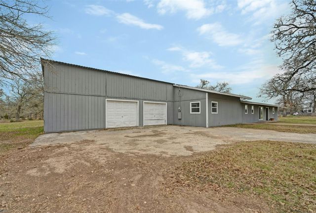 174 Hershal LN, Cedar Creek, TX 78612