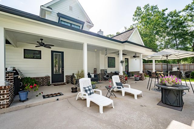 59 County Road 6324a, Dayton, TX 77535