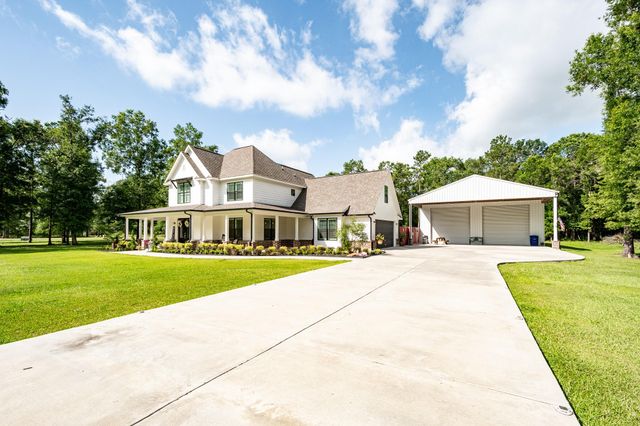 59 County Road 6324a, Dayton, TX 77535