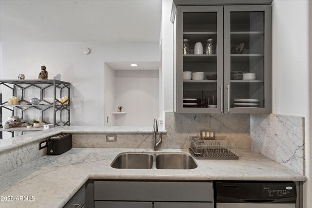 9820 N CENTRAL Avenue 123, Phoenix, AZ 85020