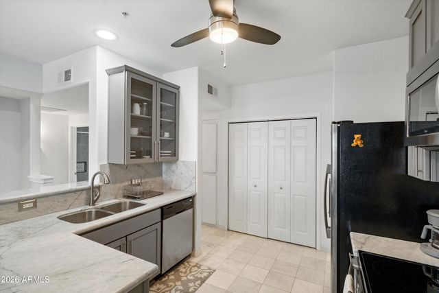 9820 N CENTRAL Avenue 123, Phoenix, AZ 85020