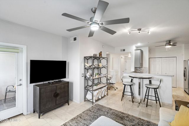 9820 N CENTRAL Avenue 123, Phoenix, AZ 85020