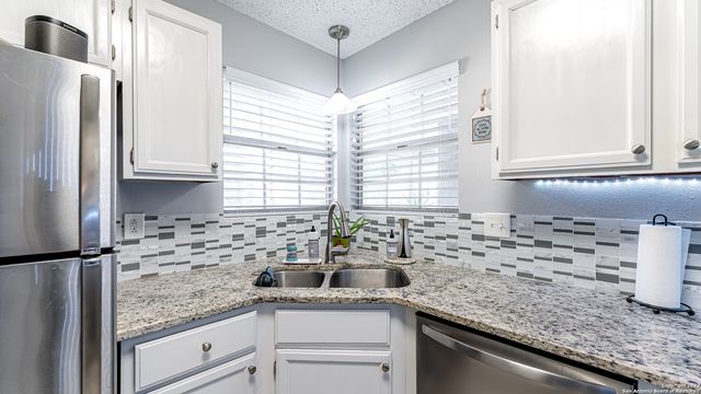 3309 Country View, Schertz, TX 78108