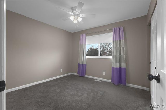 326 Renaldo Drive, Chesterfield, MO 63017