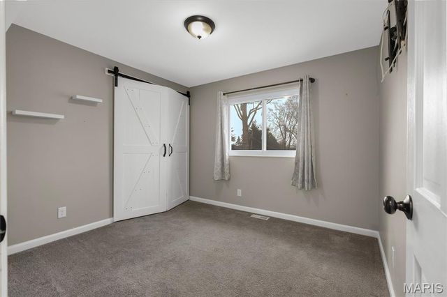 326 Renaldo Drive, Chesterfield, MO 63017