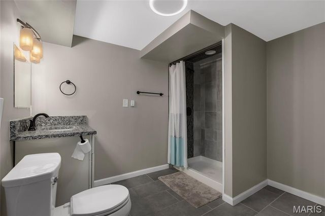 326 Renaldo Drive, Chesterfield, MO 63017