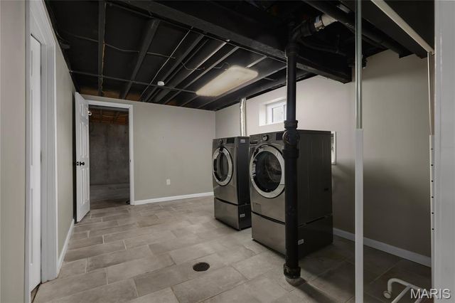 326 Renaldo Drive, Chesterfield, MO 63017