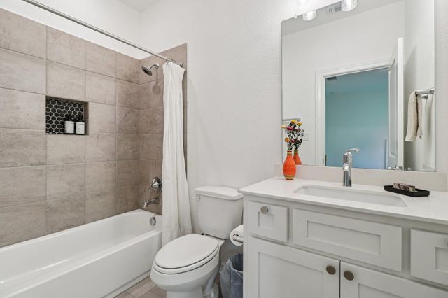 101 Wolf Ridge RD, Georgetown, TX 78628