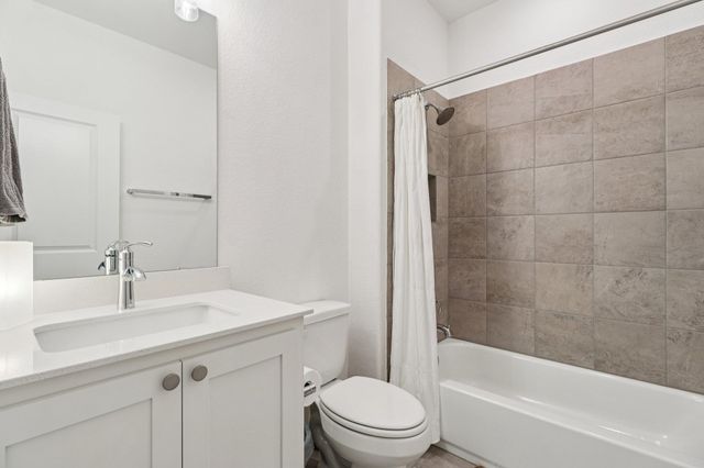 101 Wolf Ridge RD, Georgetown, TX 78628