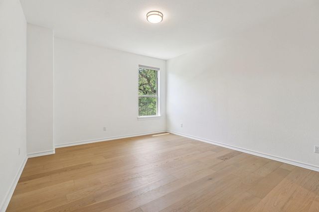 101 Wolf Ridge RD, Georgetown, TX 78628