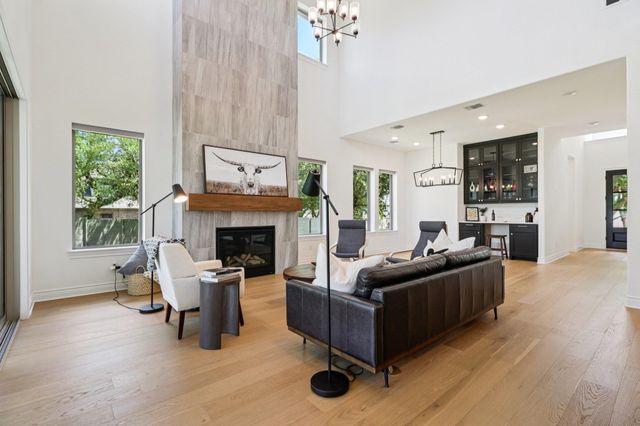 101 Wolf Ridge RD, Georgetown, TX 78628