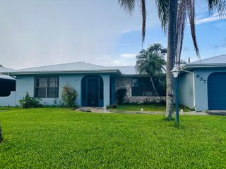 637 SE THORNHILL Drive, Port St. Lucie, Port St Lucie, FL 34983