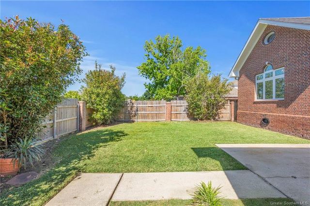 1301 Charlestown Lane, Lake Charles, LA 70605