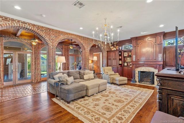 1301 Charlestown Lane, Lake Charles, LA 70605