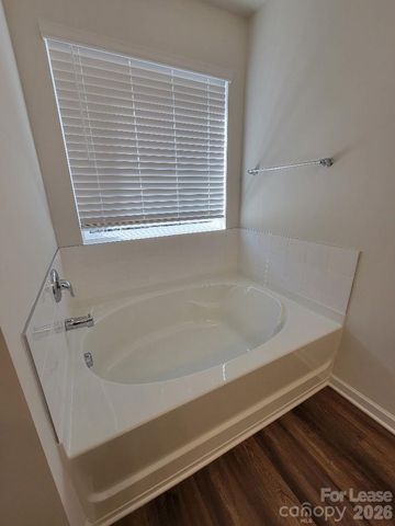 6941 Calton Lane, Charlotte, NC 28214