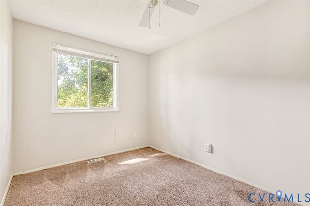 7175 Cactus Rd, Hanover, VA 23111
