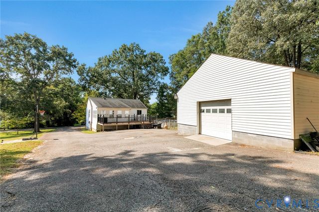7175 Cactus Rd, Hanover, VA 23111