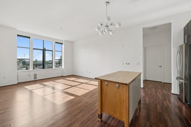 3801 3801 San Pablo Ave 207, Emeryville, CA 94608