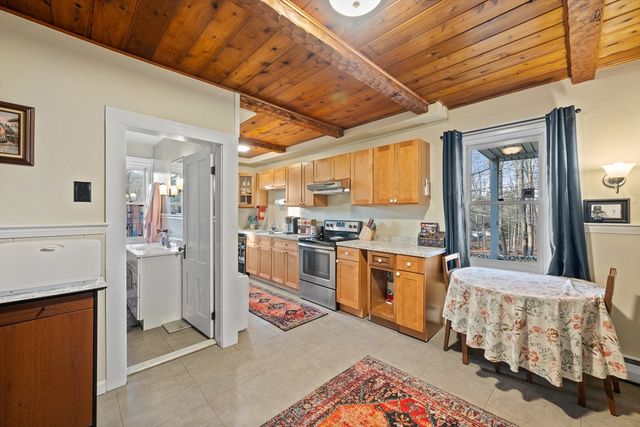 249 Pleasant St, Southbridge, MA 01550