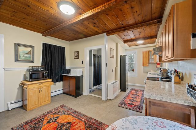 249 Pleasant St, Southbridge, MA 01550