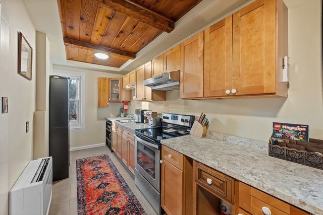 249 Pleasant St, Southbridge, MA 01550