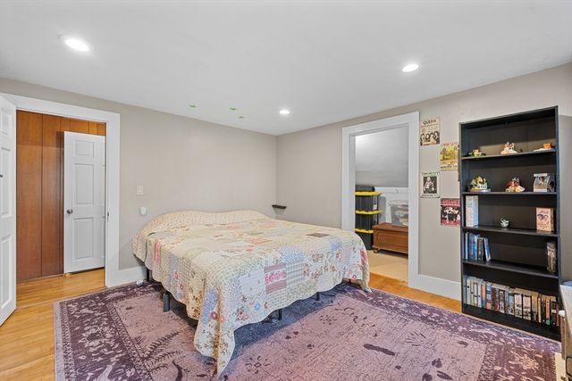 249 Pleasant St, Southbridge, MA 01550